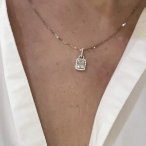 Colgante de diamantes